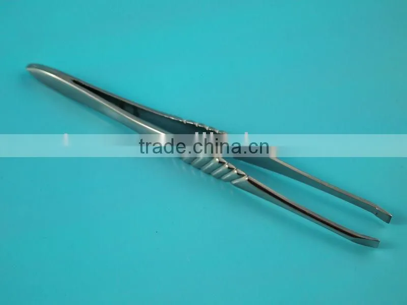 The spiral press eye tweezers