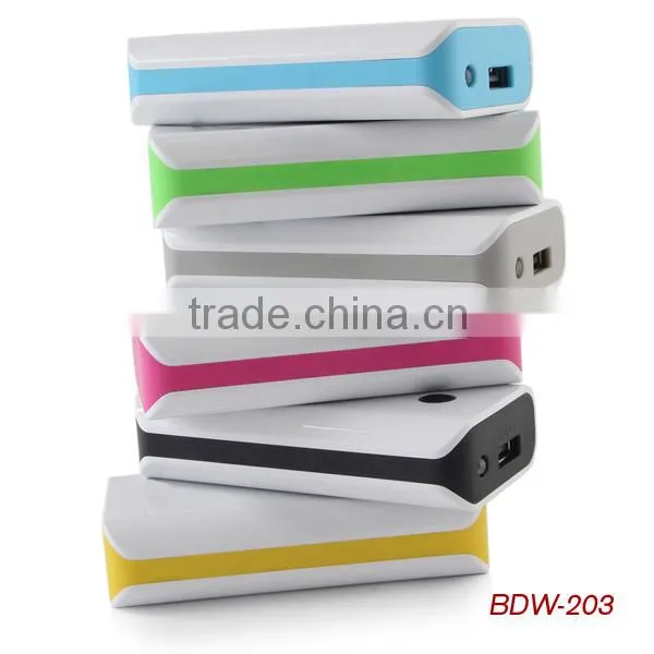 Universal Mini Power Bank 5600mAh with CE and ROHS Certification