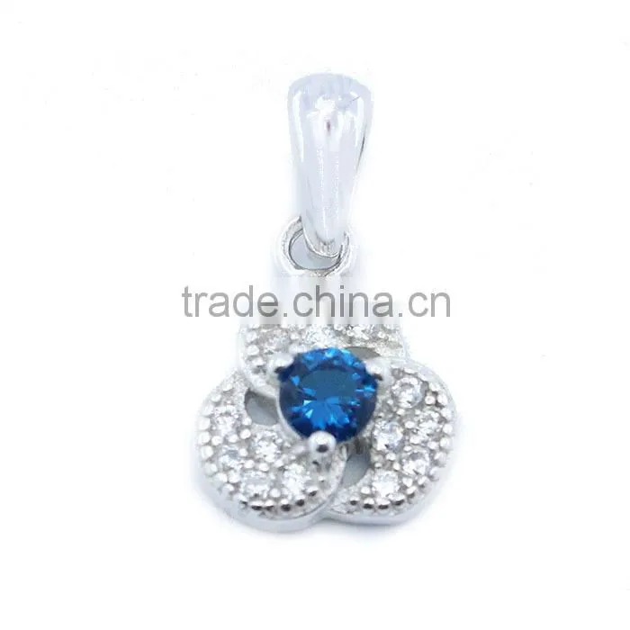 Wholesale 925 silver tiny flower pendant in silver