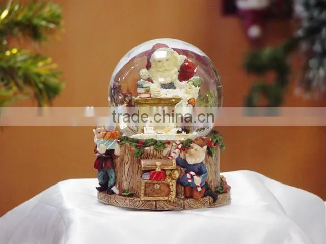 Customized music crystal glass snow ball for Christmas gift resin Craft / christmas glass snow ball