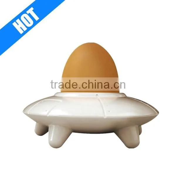 Hot Sale Cheap Ceramic Porcelain Flying UFO Egg Holder