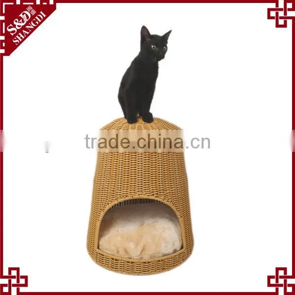 PE rattan Handmade durable waterproof dog cage pet house