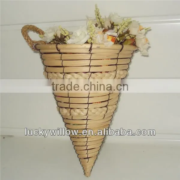 Manufacturer hanging decorative wicker door basket