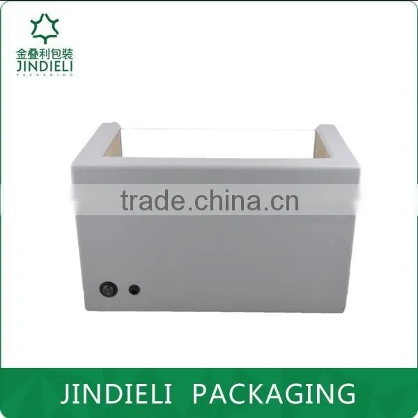 White automatic packaging box for watch