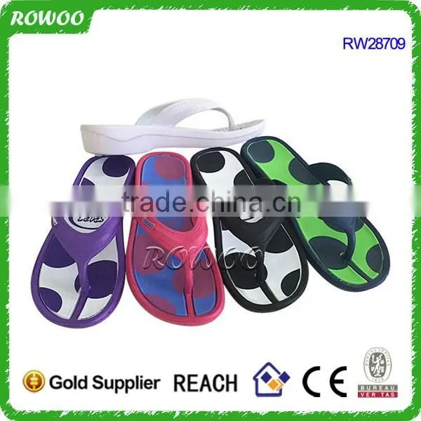 Comportable Footbed Cool Looking Style Slipper Men's Rubber Sandal Slipper