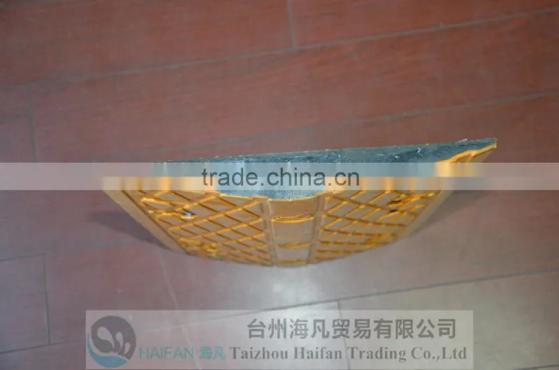 traffic reflective rubber speed humps used on road/ black and yellow removable rubber road humps for Crossroad