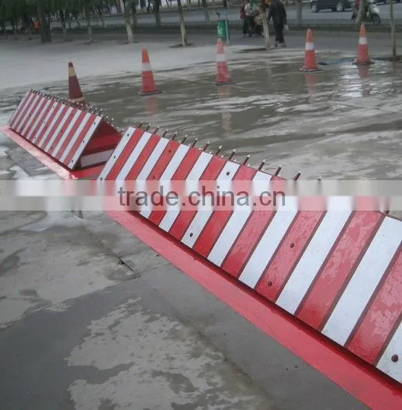 electric-hydraulic road blocker