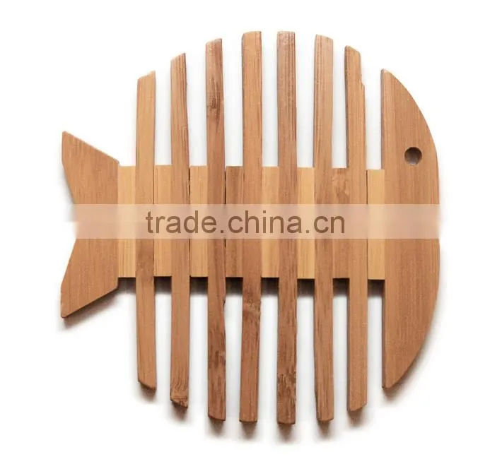 Fish Shape Wooden Trivet Wooden Placemat 2016 New Design Pot Holder Hot Sale Solid Wood Kitchenware for Kids