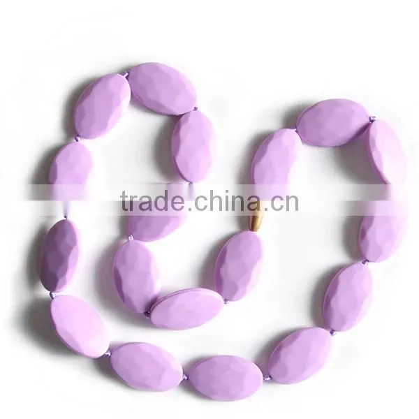 China novelty silicone teething necklace for babies