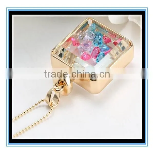 XP-PN-1474 Latest factory design crystal square glass perfume necklace photo frame locket pendant necklace