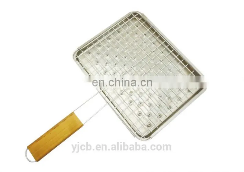 2017 customized logo hot sell Square portable bbq tools stainless steel bbq grill with wood handle