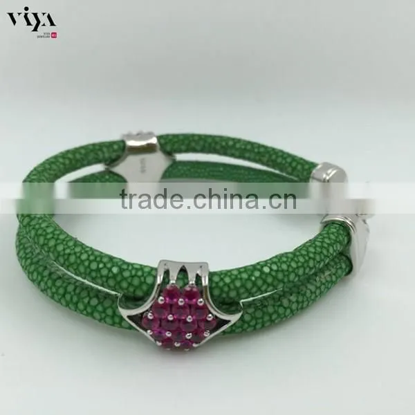 2016 New Arrival Luxury Silver Plated Exotic Genuine White Stingray/ Python Man White Diamond Bracelet For Man