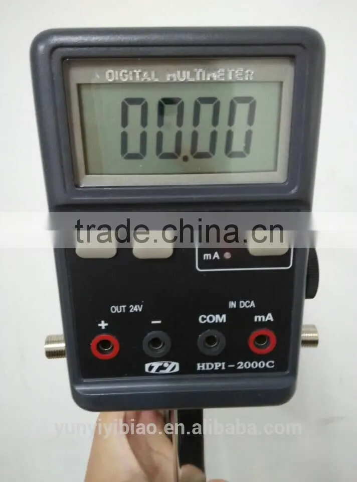 Medium and low pressure gauge calibration vacuum hand pump