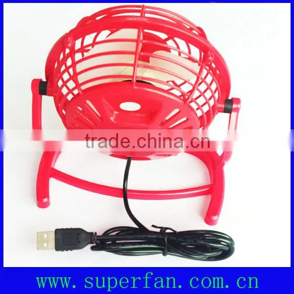 Mini desk fan with USB connection