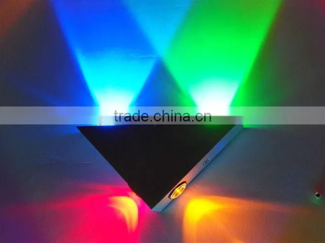 2013 guzhen aluminium triangle 4w wall lighting L235*H115mm