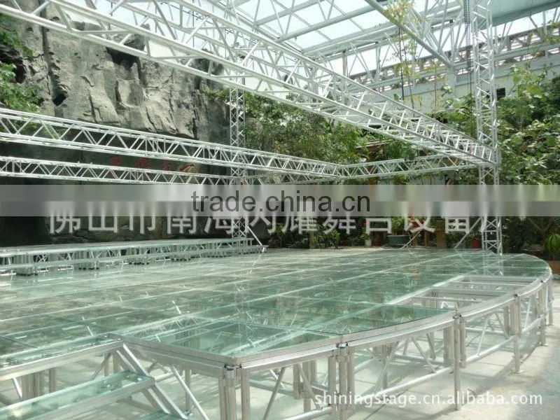 Large aluminium stage truss