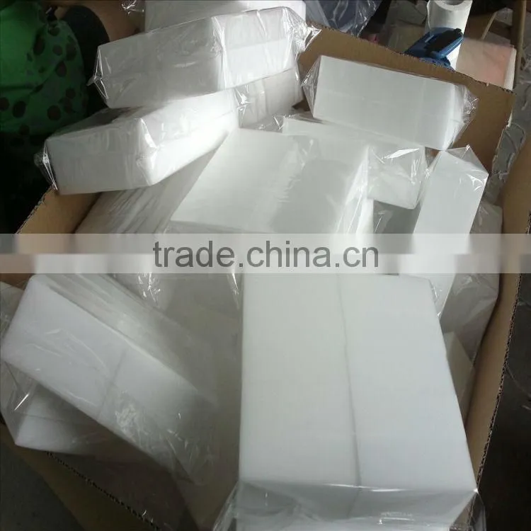 cleaning the sofa melamine sponge