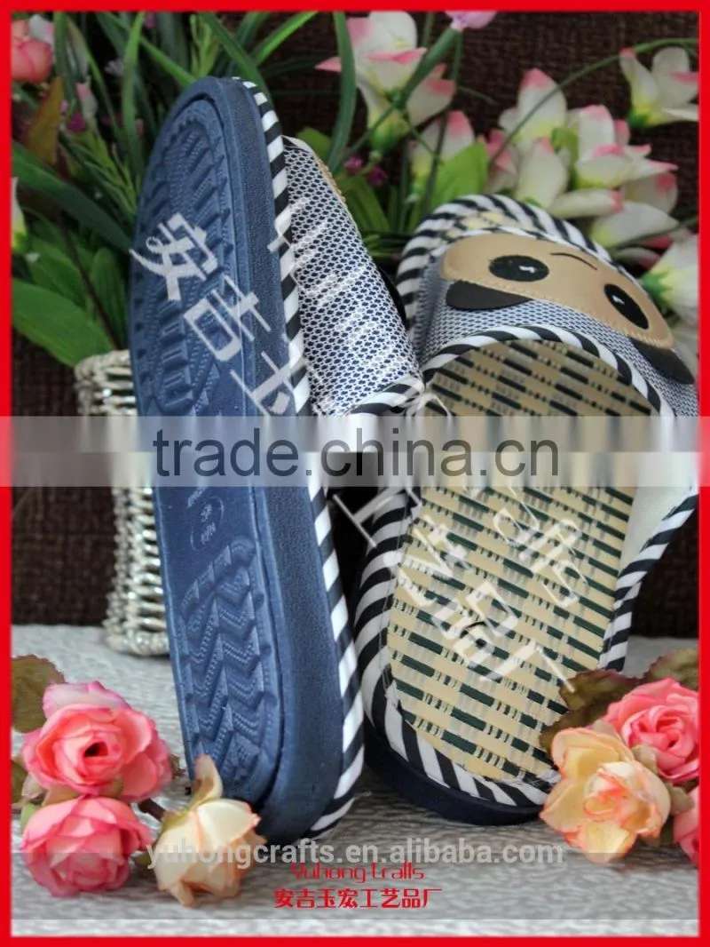 Natural bamboo slipper