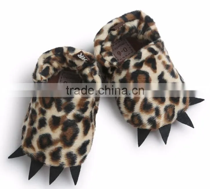 Cute paw design warm shoes for baby, little paw baby shoes
