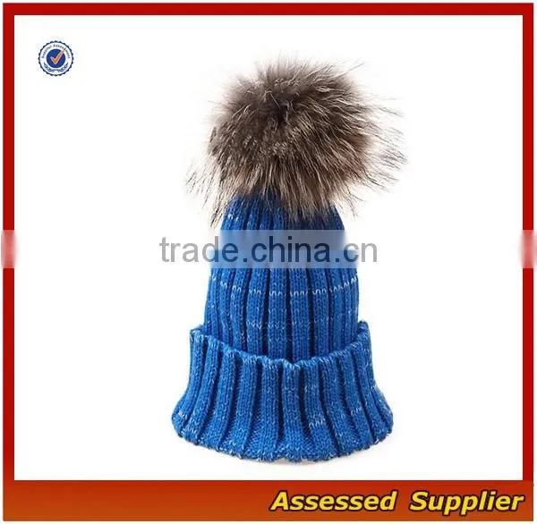 OEM High quality winter knit hat with ball on top women and man fahion beanie knitted hat with pompoms for wholesale