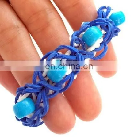 Color-Changing Pony Beads and Rubber Bands Bracelet