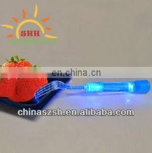 BLUE LED LIGHT UP PLASTIC WEST FOOD FORK FOR SPECIAL Party EVENT FACTORY IN CHINA