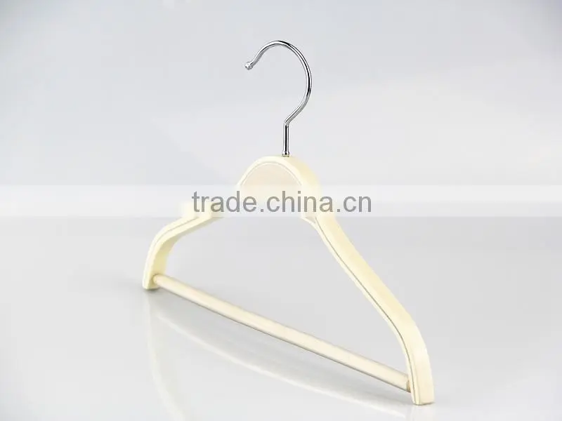IIMY-181 creamy white wooden baby clothes hangers for bulk
