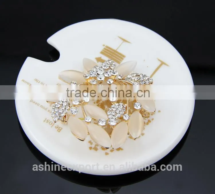 Classic Resin noble bridal hollow flower rhinestone brooch/handmade rhinestone brooch