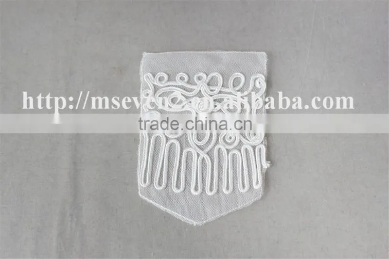 2016 newest design 100% polyester white color lace fabric embroidery trim patch for clothing shoulder