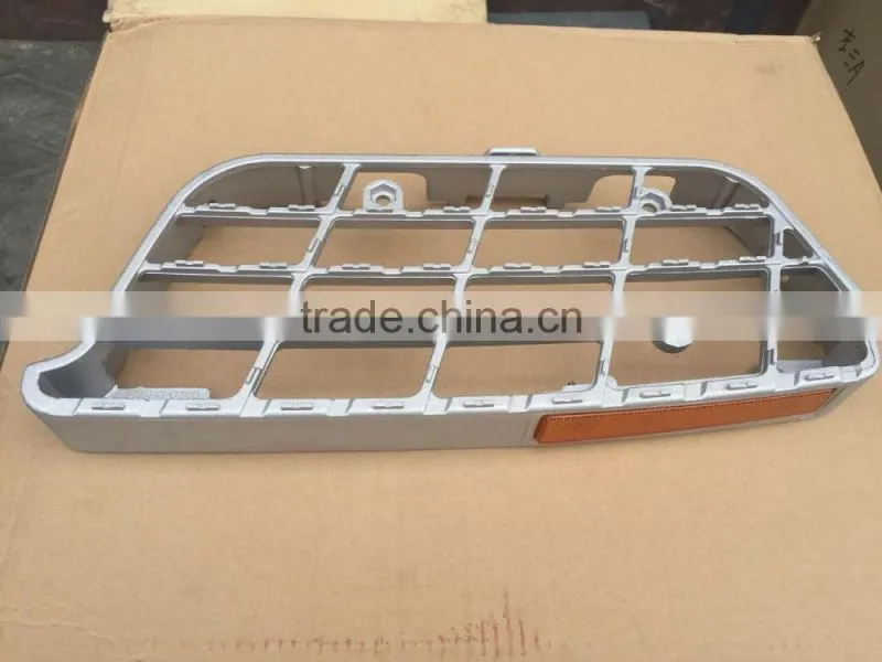 Dongfeng Truck Cabin Parts LowerLeft Right Foot Pedal 8405310-C0100 for Dongfeng Kinland