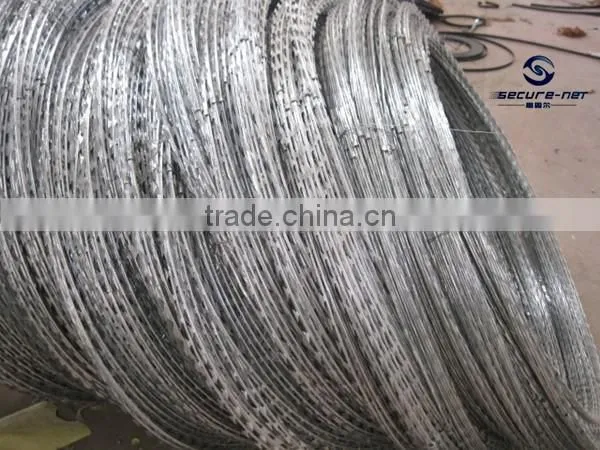 galvanized welded razor barbed wire mesh fence for boundary wall