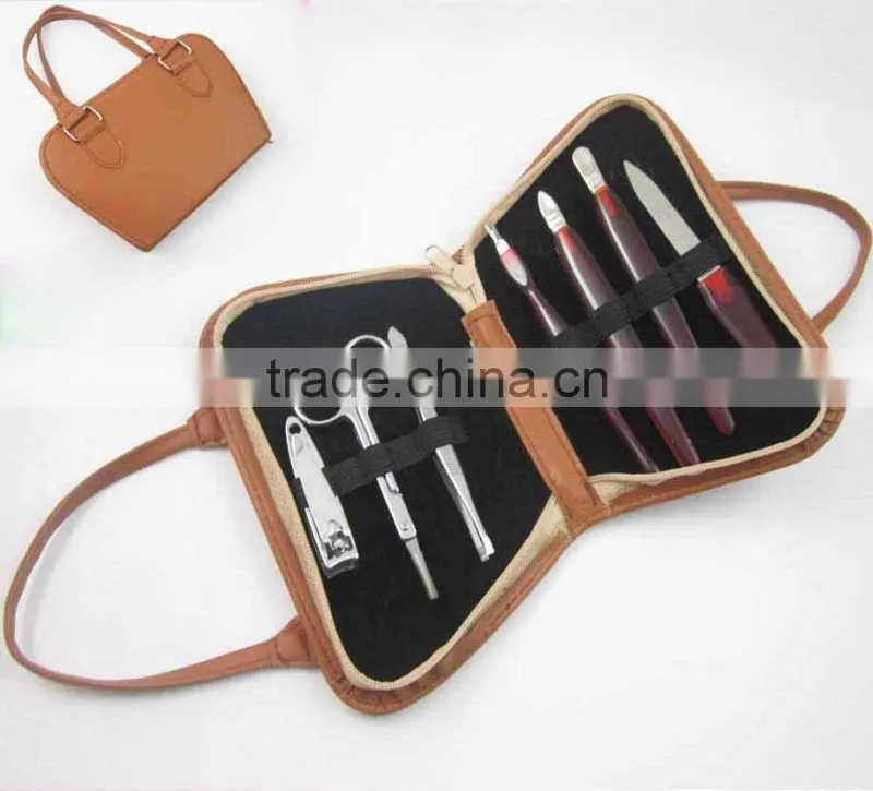 Cute Carry Bag Shape Manicure And Pedicure Set