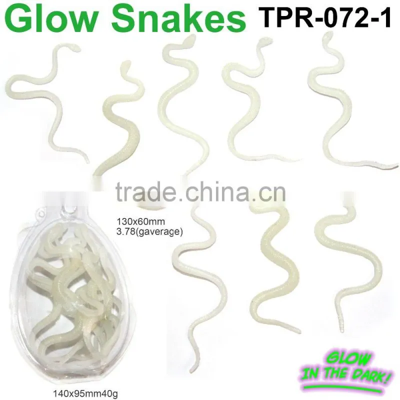Barrel Glowing Plastic Snakes