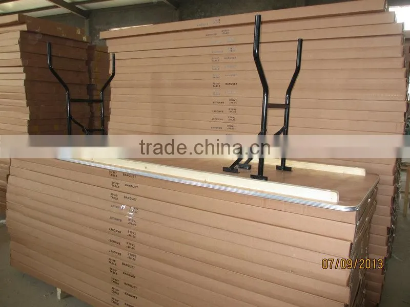 2015 qingdao commercial folding banquet table for renal