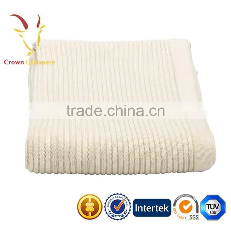 Plain China Knitted Newborn Baby Throw Blanket