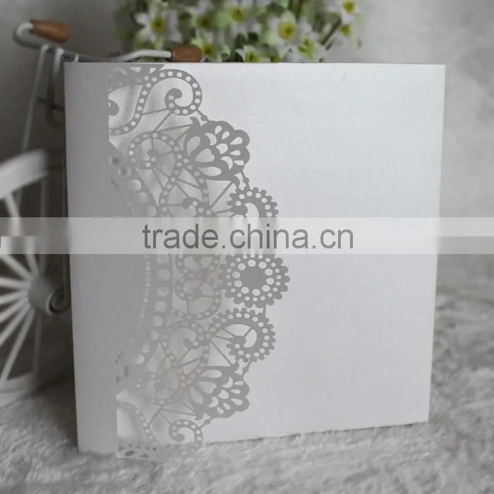 2016 Hot Sale White Lace Cut Pocket Classical European Style Wedding Invitations