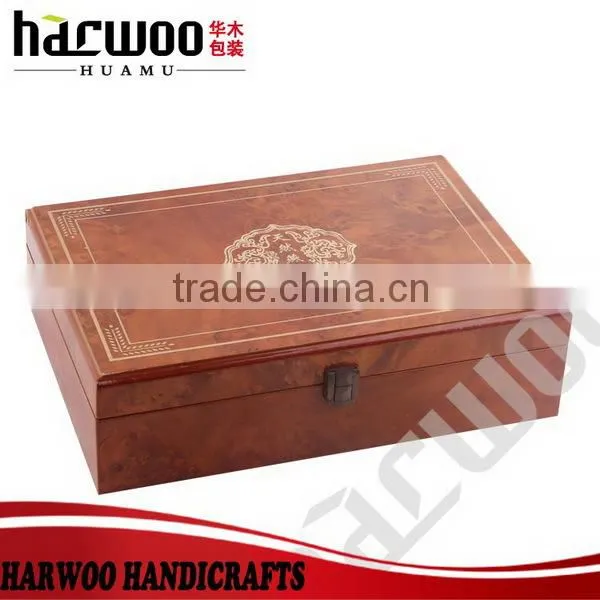 wooden box with transparent acrylic lid
