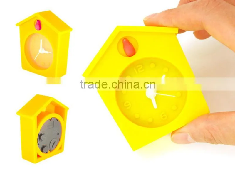silicone travel alarm clock with mini house design