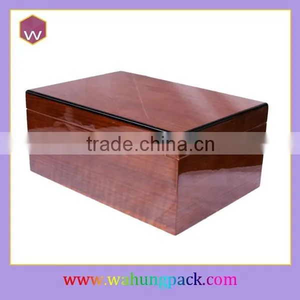 Antique Used Humidor Cigar Cuban Box With Brown Glossy Finishing