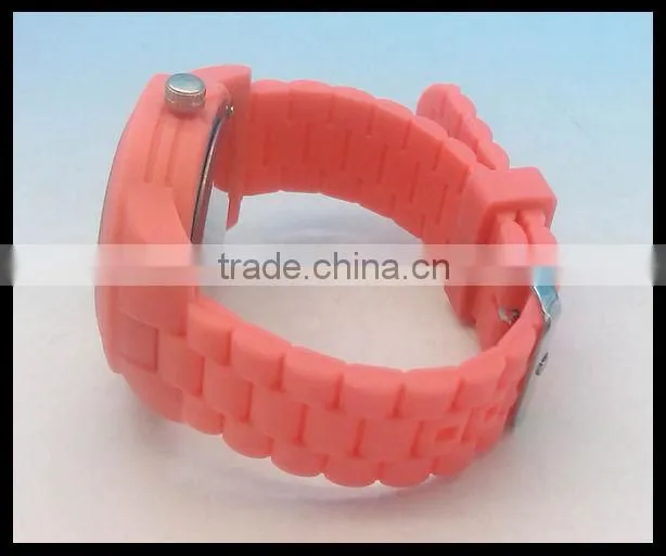 2013 New produts ,Hottest western watch price