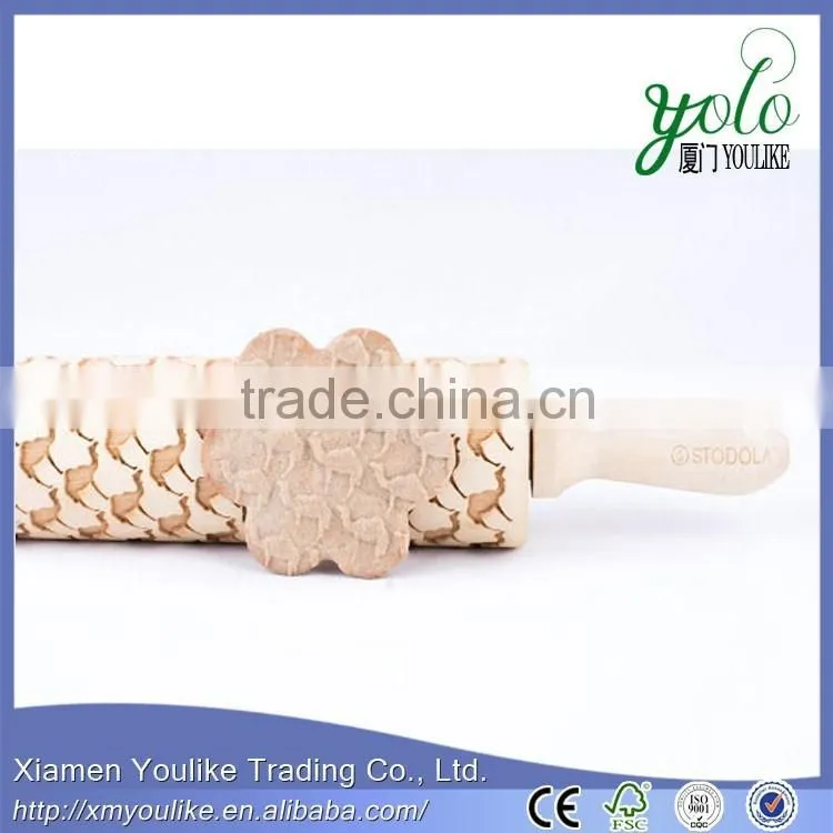 eco-friendly bamboo rolling pin with engraved camel pattern