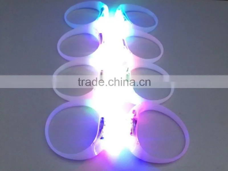 Factory Silicone LED Bracelets , Led Light Bracelets Led Flashing Bracelet , Led Light Wristbands Sound Activated Led Bracelet
