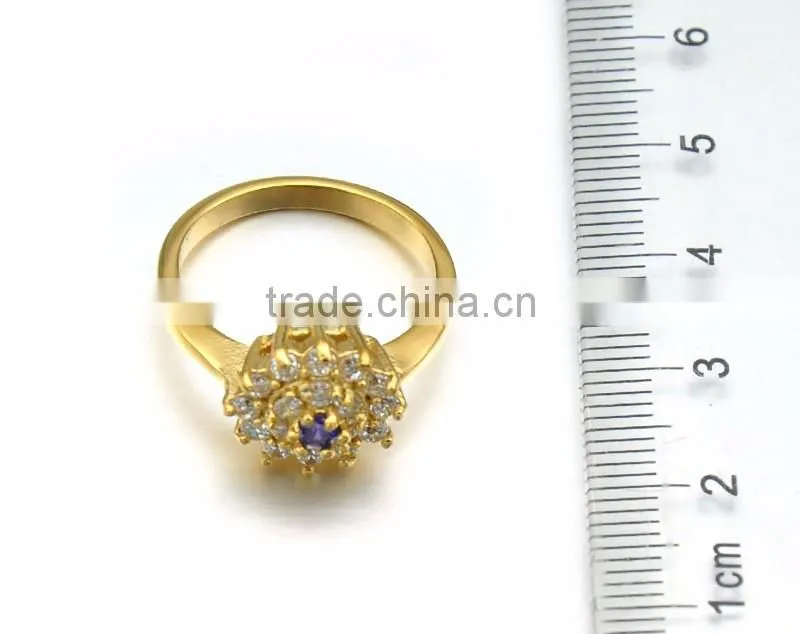 Fancy Women Wedding Band Stainless Steel Dubai Gold Ring with Crystal Flower Jewelry