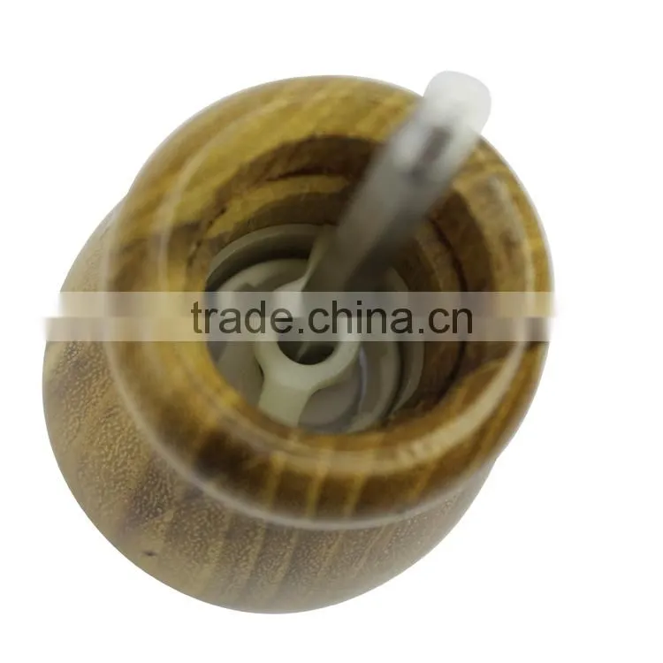 manual wooden pepper grinder set