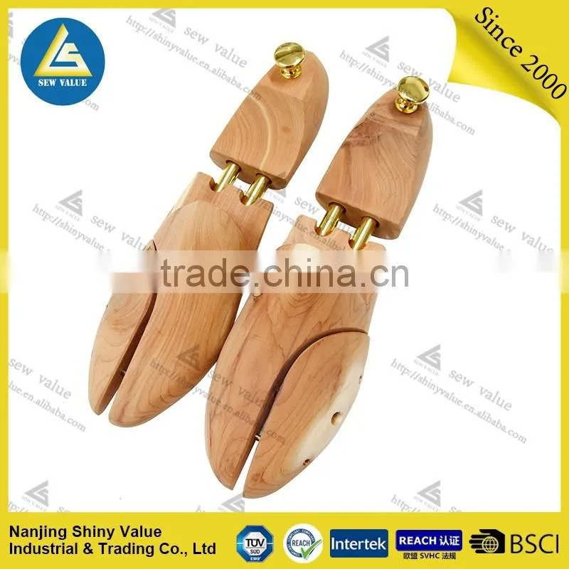 Environmental type wooden material American red cedar wood shoe tree for wholesale
