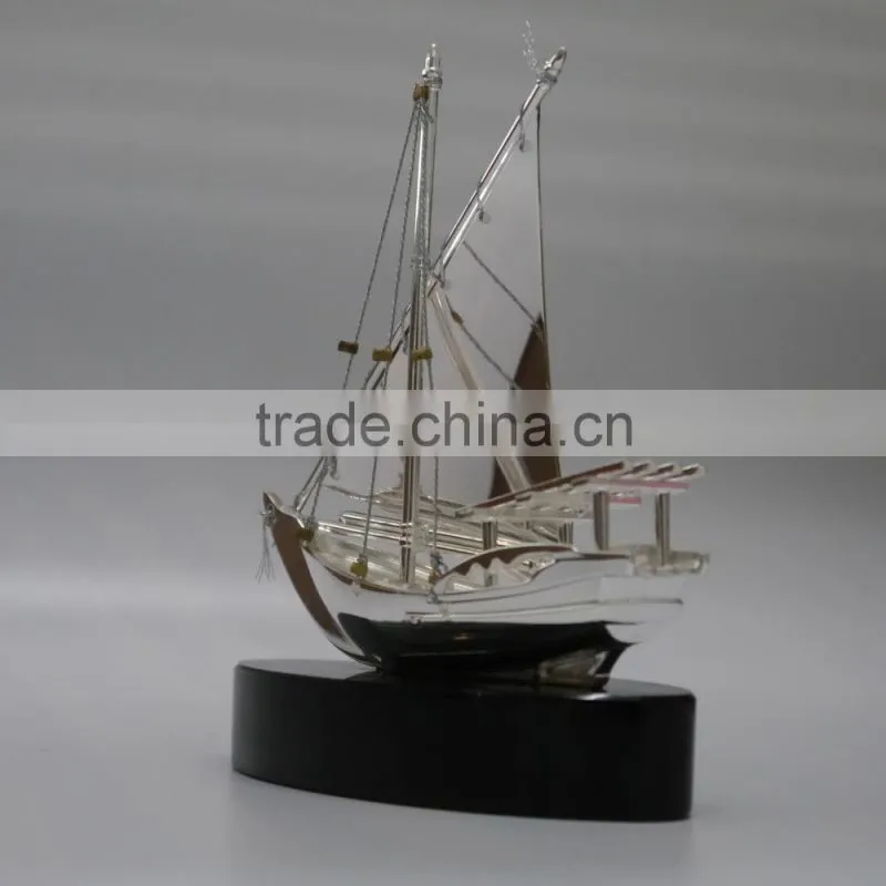2017 NEW DESIGN real golden plated Dhow Model For kuwait Gifts