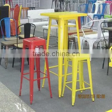 marais Powder Coating Red Table