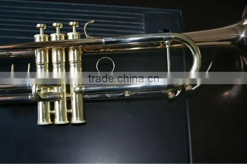Three colour phosphor copper trumpet