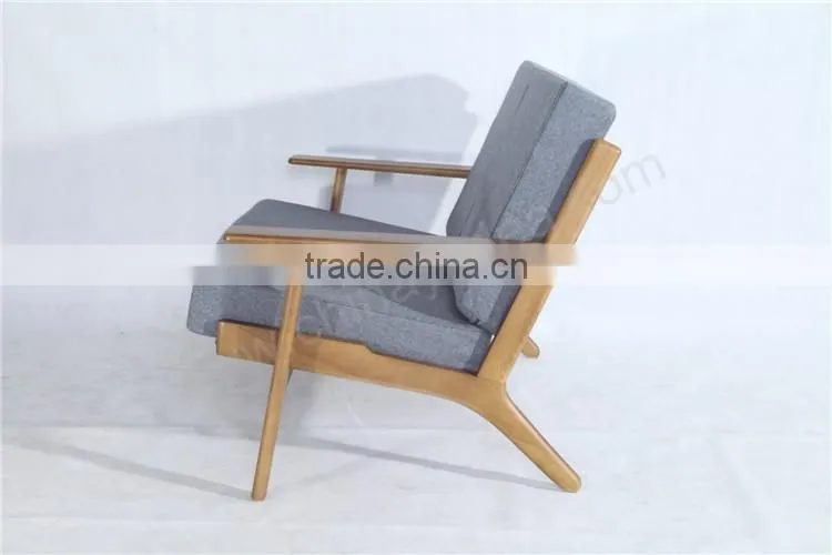 Solid Varnished Wooden Chair Hans wegner 2 seat Plank sofa