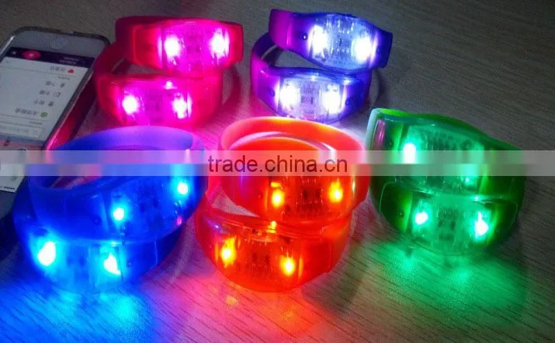 Wholesale customized LED silicone bracelet fashion and funny ,OEM welcome